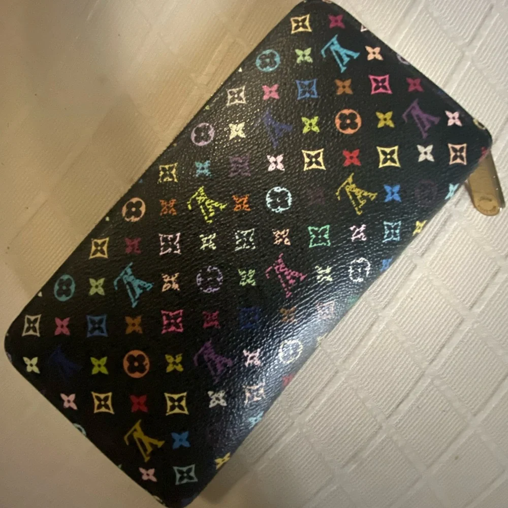 LOUIS VUITTON Monogram Multicolor Zippy - Picture 2 of 9